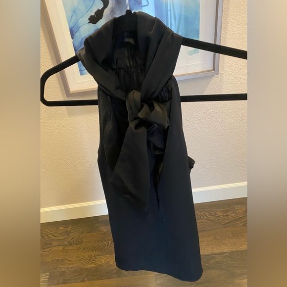 A New Day black sleeveless silky top with tie at the neck size Medium - Picture 5 of 8
